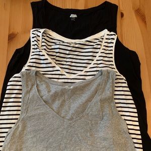 Set of 3 Old Navy everywhere tank tops Sz Large
